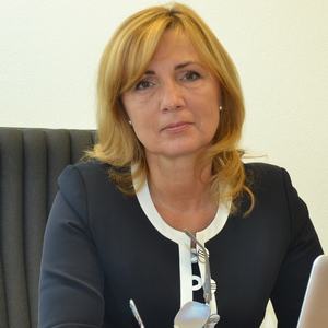 Dana Čahojová